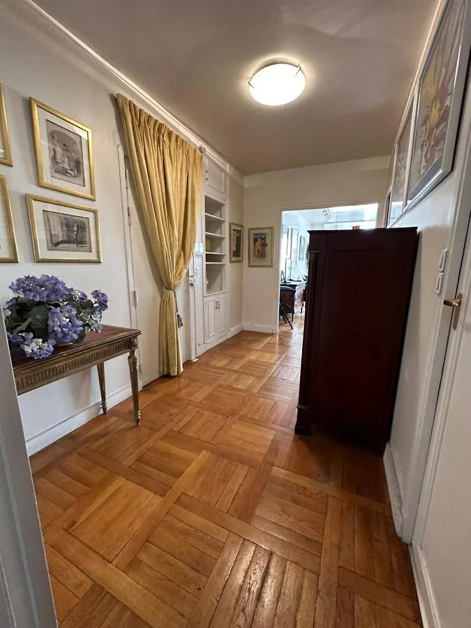 Paris Arc De Triomphe Luxe Pour 4 Lägenhet