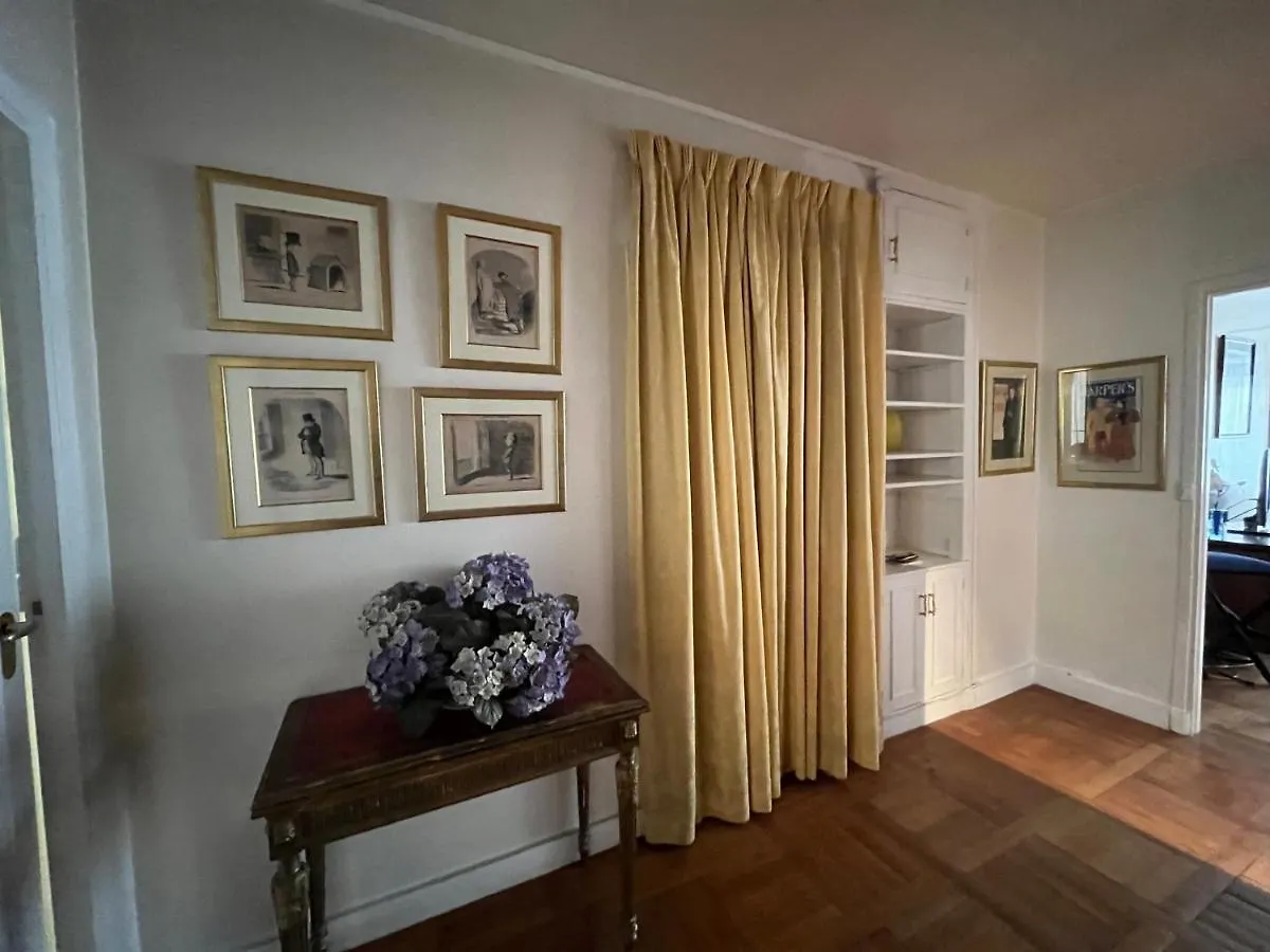 Paris Arc De Triomphe Luxe Pour 4 Apartment